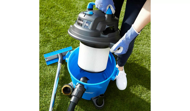 Vacmaster Artificial Grass Vacuum Cleaner | Outdoor Wet & Dry Garden Vacuum